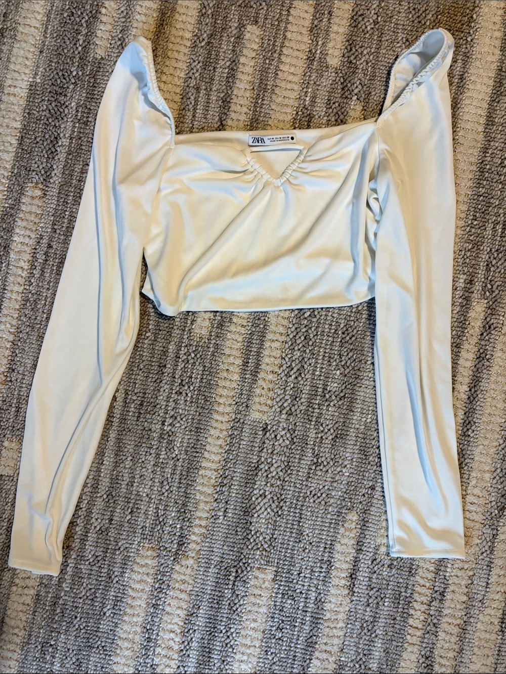 Zara White Long-Sleeve Cropped Top
